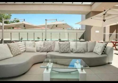 Apartamento Sandton Skye 3 Bed Penthouse