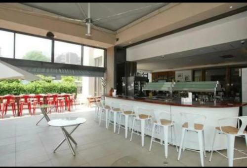 Apartamento Sandton Skye 3 Bed Penthouse
