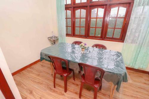 Hostal Paradise Cottage