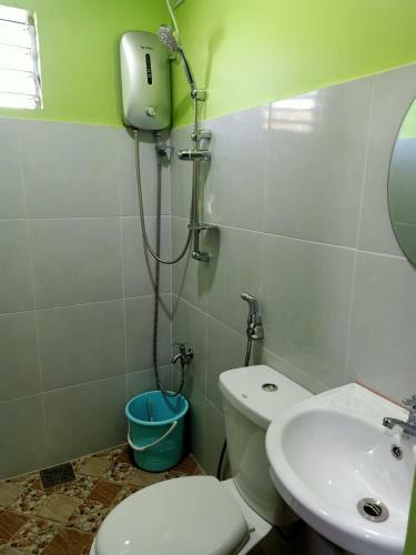 Hostal Alona Guest House