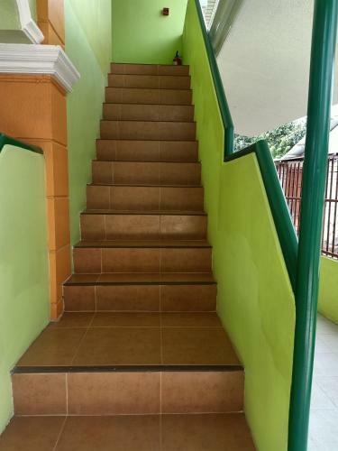 Hostal Alona Guest House