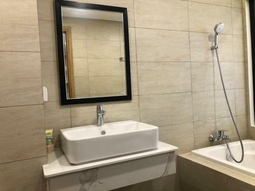 Apartamento Flc Trung T�m Tp Quy Nh?n C?n Studio 49m2 2 Gi??ng ?�i View Bi?n