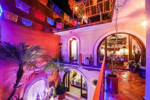 Hacienda Tropical