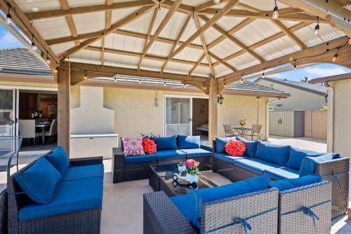 Sweety Villa In California With Bbq In Garden