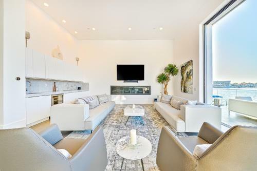 Huntington Harbour Opulence
