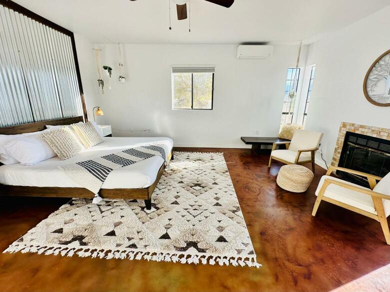 Ravens Nest Ranch, Fire Pit , Views, Near Jt Park!