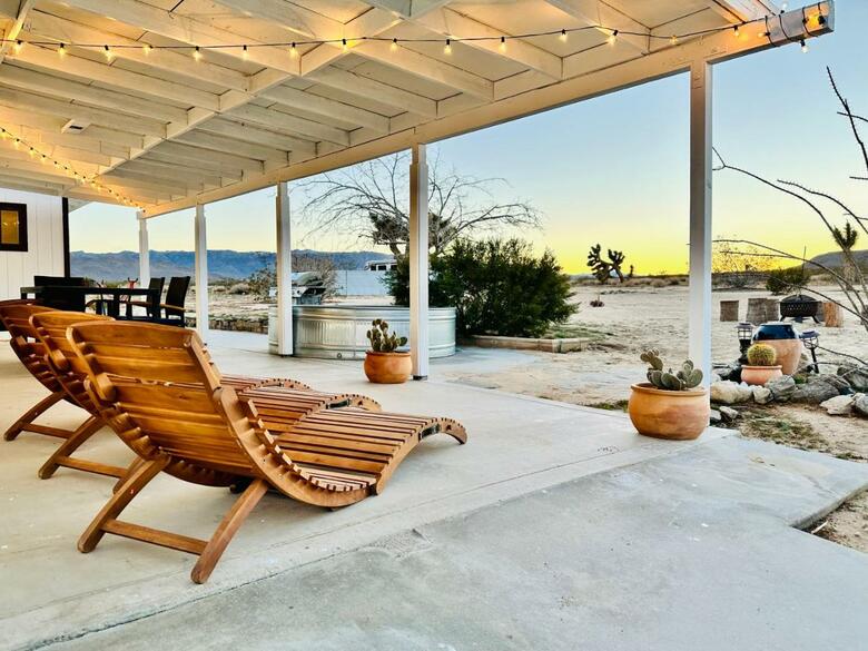 Ravens Nest Ranch, Fire Pit , Views, Near Jt Park!