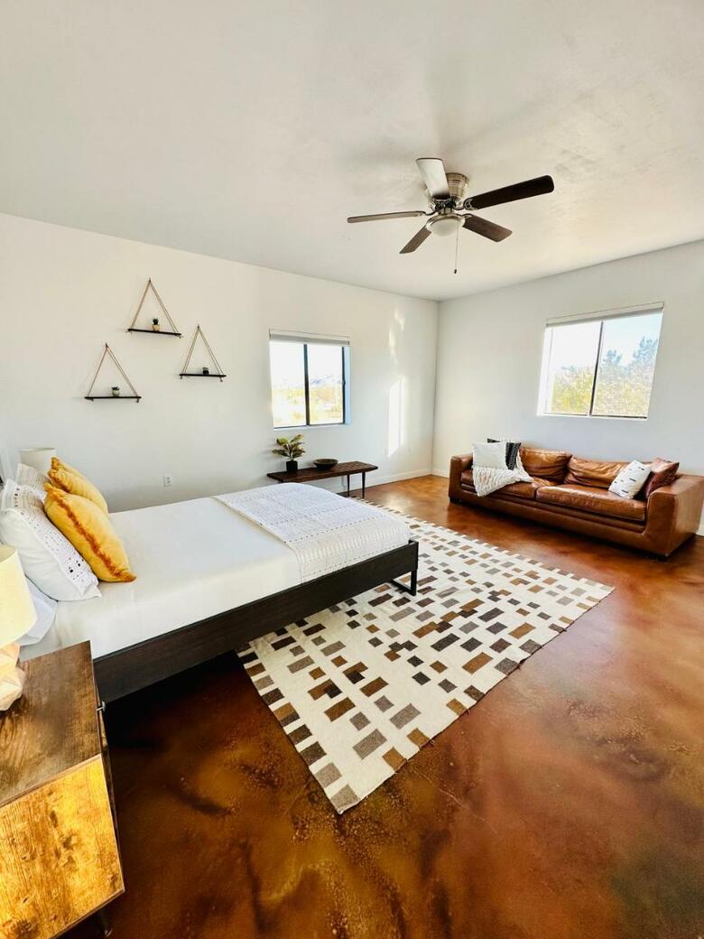 Ravens Nest Ranch, Fire Pit , Views, Near Jt Park!