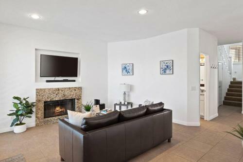 Firestone Luxurious Pga West 2-bedroom Condo