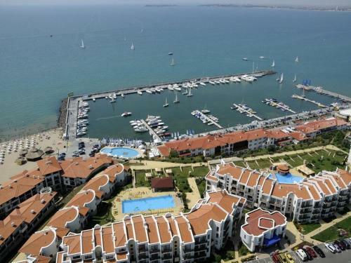 Diamond Apart Complex Deluxe One Bedroom Apartment