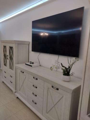 Diamond Apart Complex Deluxe One Bedroom Apartment