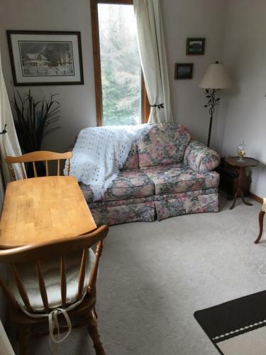 Country Cozy Bed And Breakfast