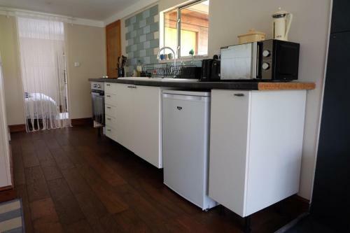 Stunning 1-bed Cottage In Bridport