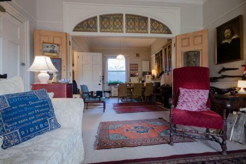Private Room In Historic Brunswick Square Brighton