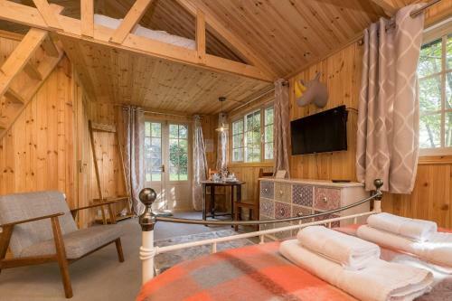 Private Cabin A Romantic And Secret Hideaway