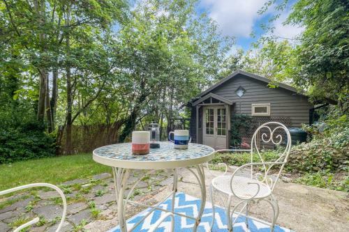 Private Cabin A Romantic And Secret Hideaway