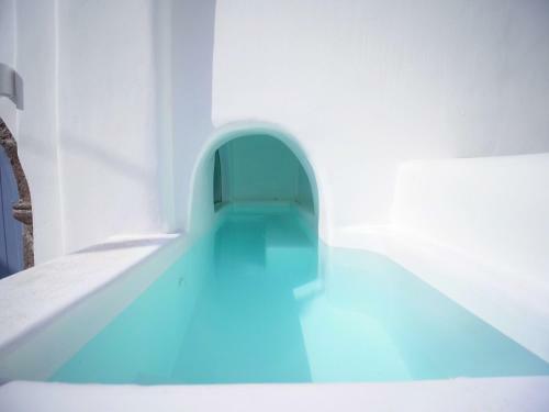 Villa Oinos Luxury Suites