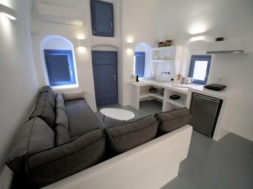 Villa Oinos Luxury Suites