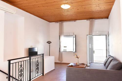 Manolia Apartment