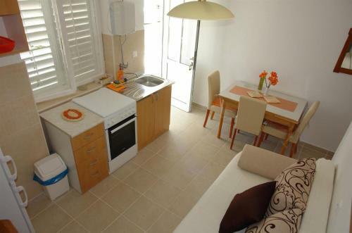 Apartamento House Lucija With Berth In Murter
