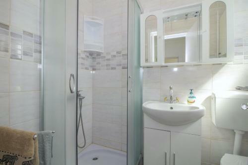 Hostal Villa Paradiso In Plomin - Istrien