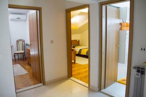 Comfortable And Beautiful Apartment