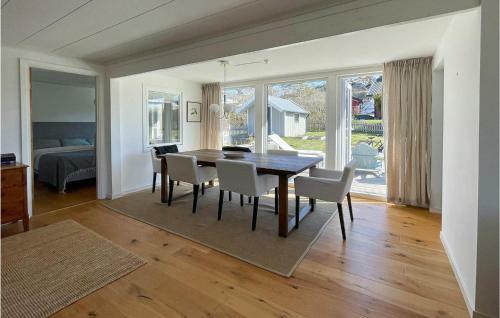 Nice Home In H�lleviksstrand With Wifi And 4 Bedrooms