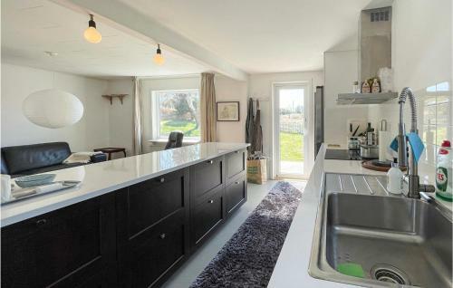 Nice Home In H�lleviksstrand With Wifi And 4 Bedrooms