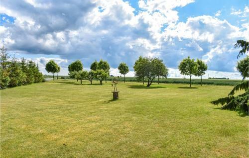 Beautiful Home In Hammenh�g W/ 2 Bedrooms