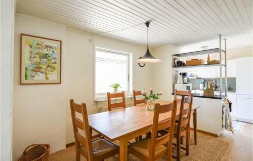 Nice Home In Hj�lteby With Wifi And 3 Bedrooms
