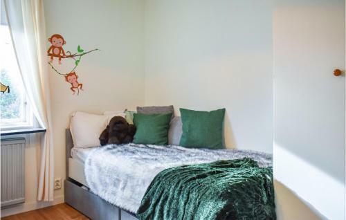 Awesome Home In H�gan�s With Wifi And 4 Bedrooms