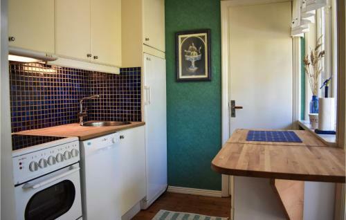 Amazing Home In H�llviken W/ 3 Bedrooms
