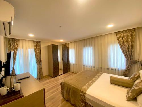 Caykent Suites Deluxe Hotel