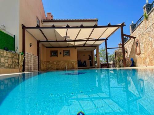 Villa G�zelada