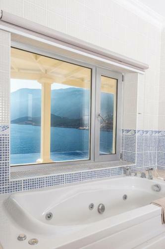 Villa Alis Stunning Sea View With Infinity Pool