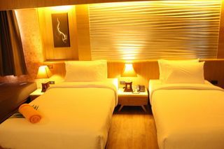 Hotel Weekender Resort & Spa