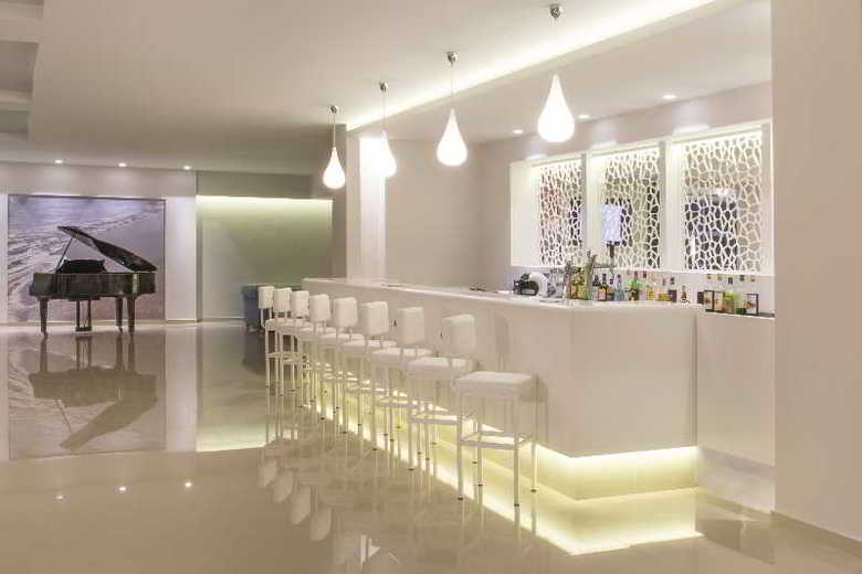 Hotel Aeolos Beach