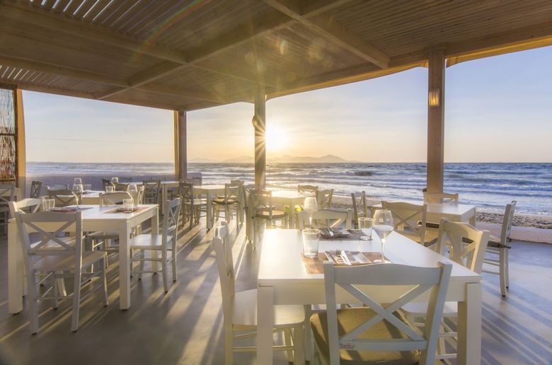 Hotel Aeolos Beach