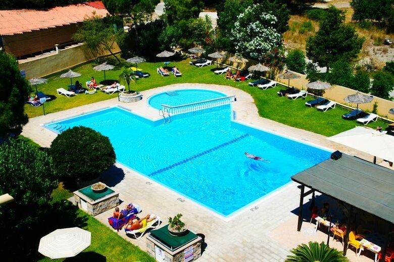 Apartamentos Achousa Studios