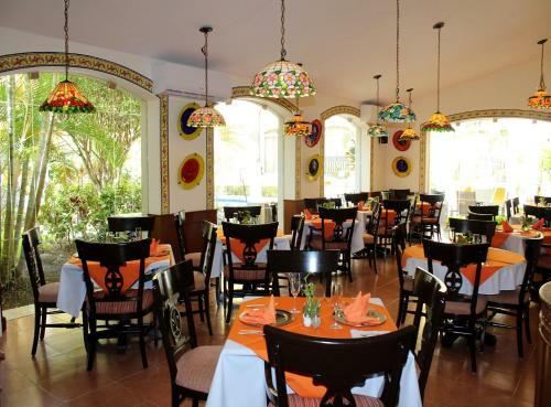 Hotel Hacienda Real