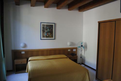 Hotel Tiziana Garn�