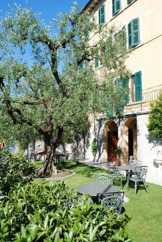 Hotel Tiziana Garn�