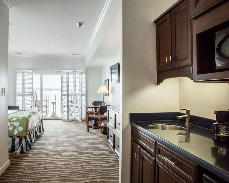Island Inn & Suites, An Ascend Hotel Collection Member