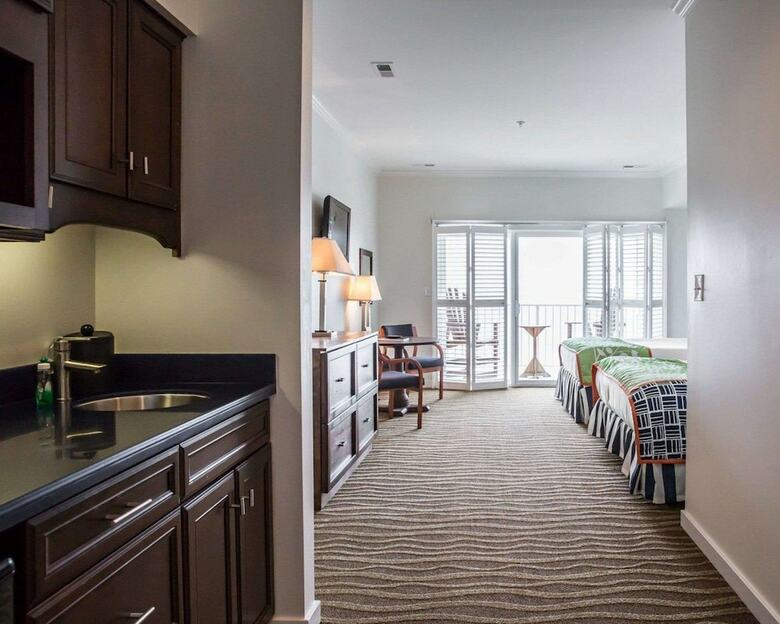 Island Inn & Suites, An Ascend Hotel Collection Member