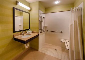 Hotel Holiday Inn Express & Suites / Red Bluff - South Redding Area