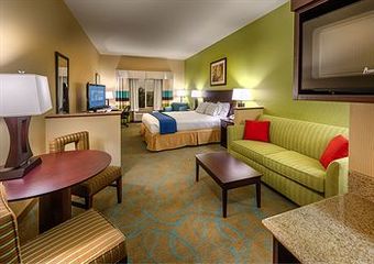 Hotel Holiday Inn Express & Suites / Red Bluff - South Redding Area