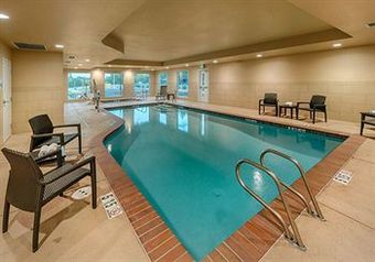 Hotel Holiday Inn Express & Suites / Red Bluff - South Redding Area