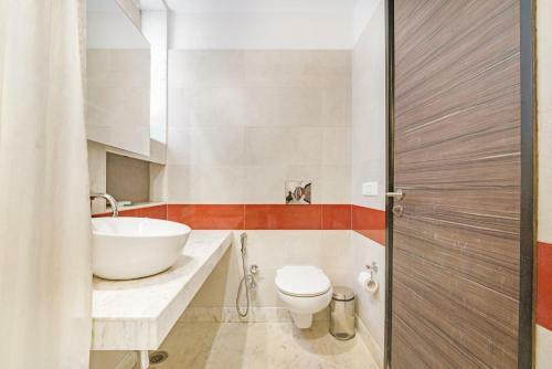 Hostal Octave Golfcourse Inn