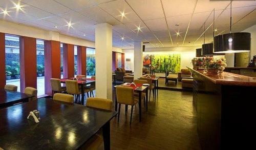 Hostal Octave Golfcourse Inn