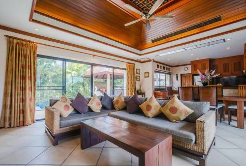 Lotus Pool Villa